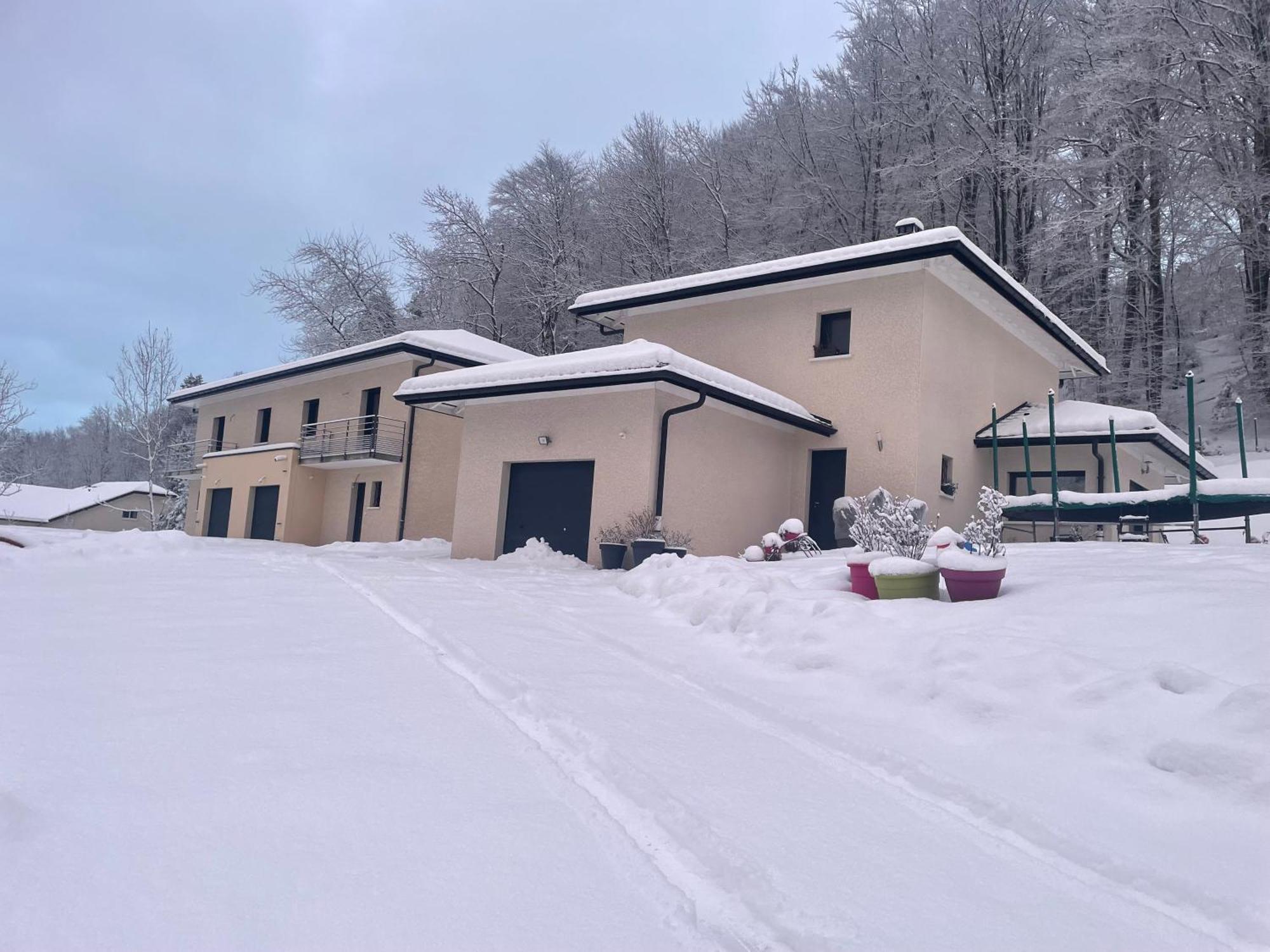 Chic Vanilla Home, Maison Moderne Entre Annecy Et Geneve Hébergement de vacances *