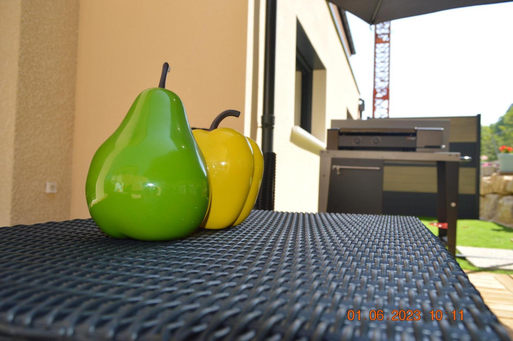 Chic Vanilla Home, Maison Moderne Entre Annecy Et Geneve Hébergement de vacances